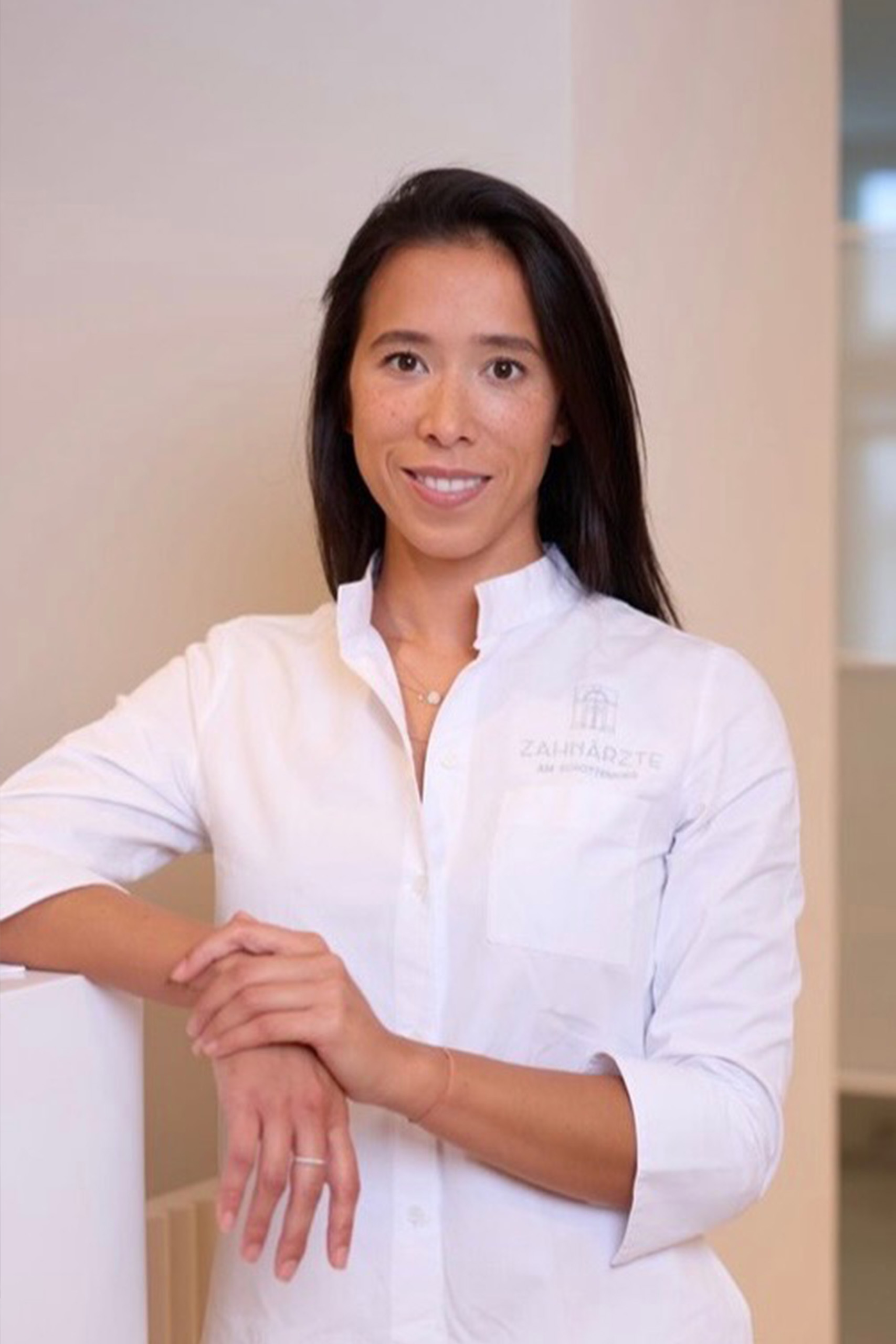 Dr. Nicole Kinastberger